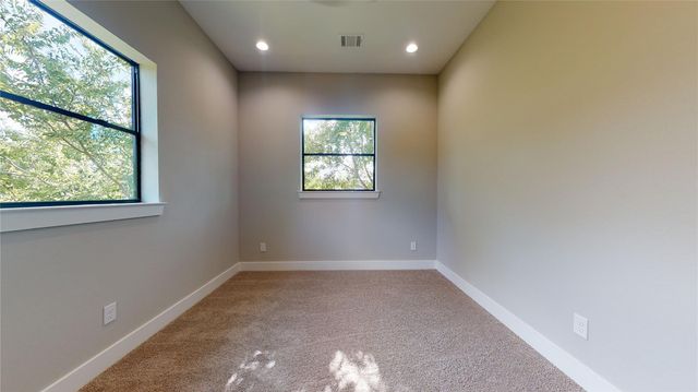 806 E 39th Street A, Houston, TX 77022