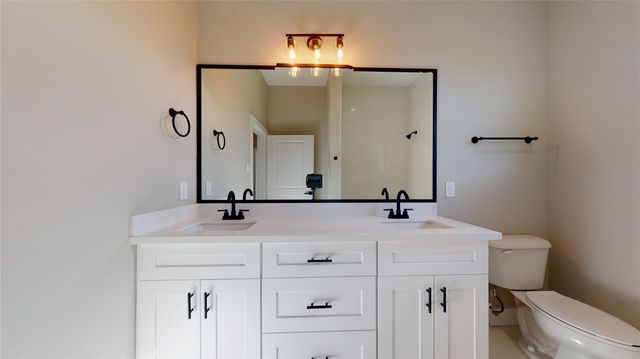 806 E 39th Street A, Houston, TX 77022
