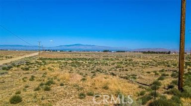 70 Antelope, Lancaster, CA 93536