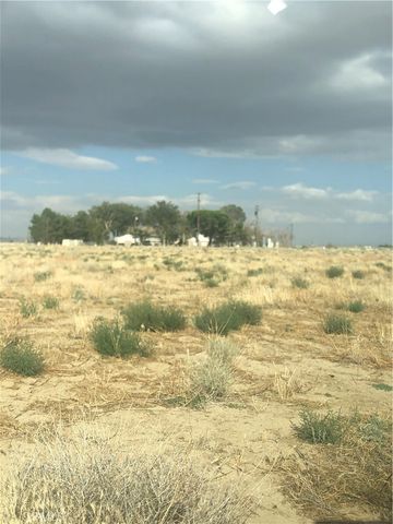 70 Antelope, Lancaster, CA 93536