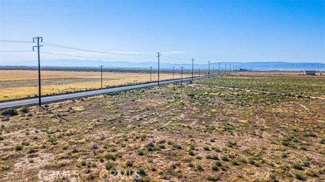 70 Antelope, Lancaster, CA 93536