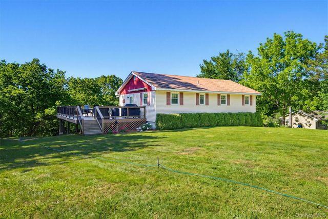 19 Ivy Cliff Road, Campbell Hall, NY 10916