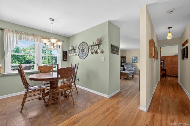 19 Ivy Cliff Road, Campbell Hall, NY 10916