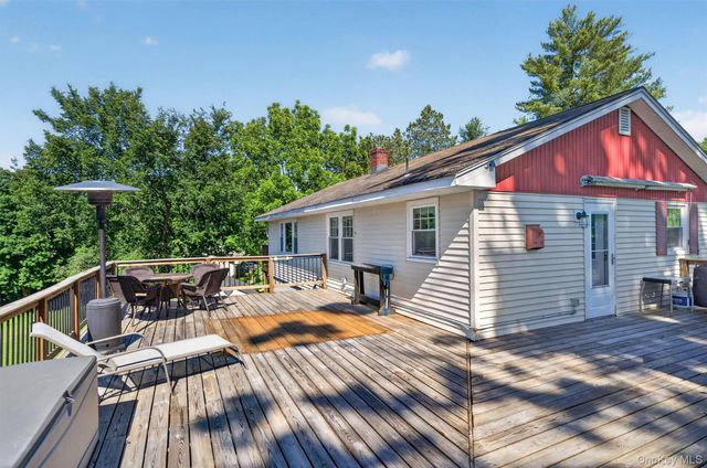 19 Ivy Cliff Road, Campbell Hall, NY 10916
