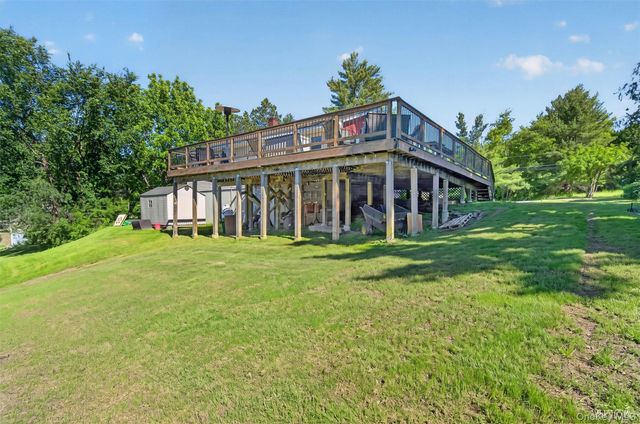 19 Ivy Cliff Road, Campbell Hall, NY 10916