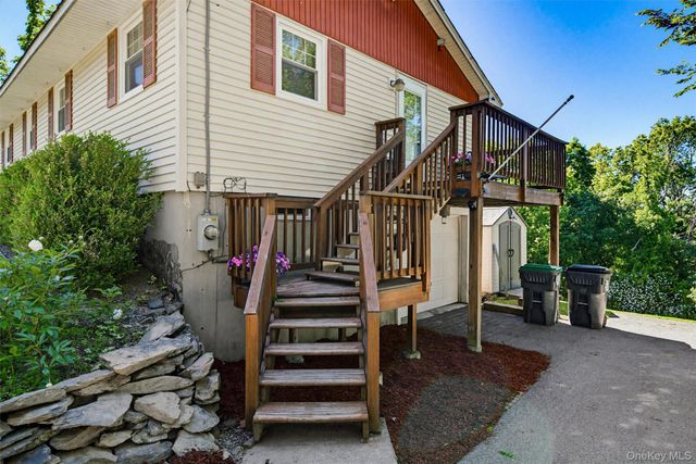 19 Ivy Cliff Road, Campbell Hall, NY 10916