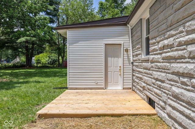 1572 S Us Highway 31, Franklin, IN 46131