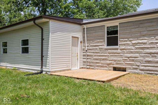 1572 S Us Highway 31, Franklin, IN 46131