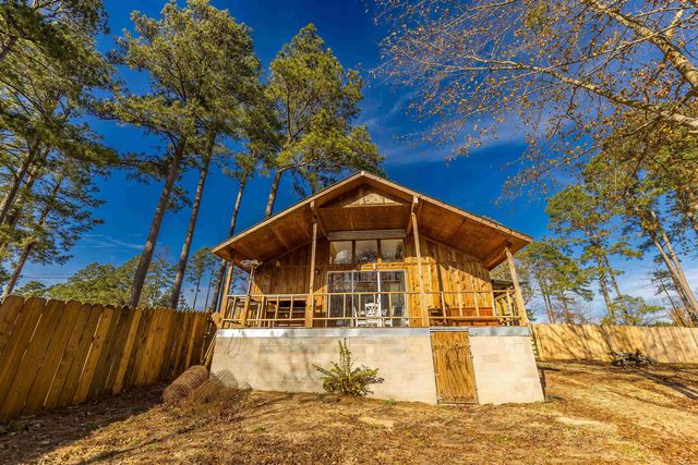 214 Ouachita 310, Chidester, AR 71726