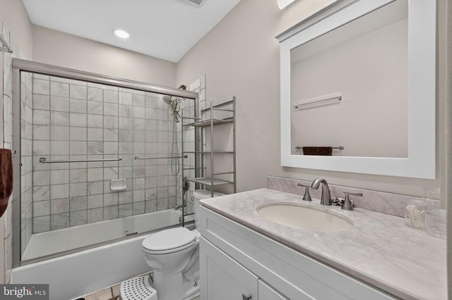 49 CHATHAM CT, East Windsor Twp, NJ 08520