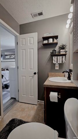 5827 Granite Drive, Anderson, IN 46013