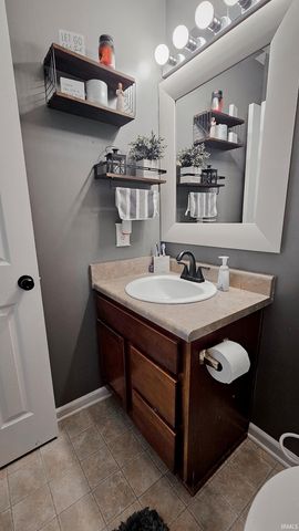 5827 Granite Drive, Anderson, IN 46013