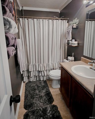 5827 Granite Drive, Anderson, IN 46013