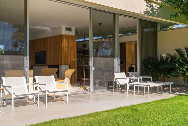 170 Desert Lakes Drive, Palm Springs, CA 92264