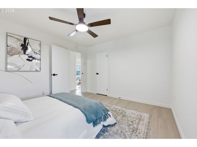 415 Se 94TH Ave, Portland, OR 97216