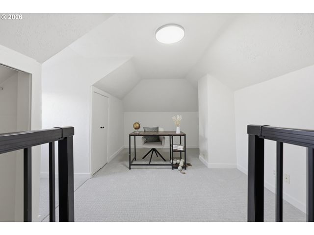 415 Se 94TH Ave, Portland, OR 97216