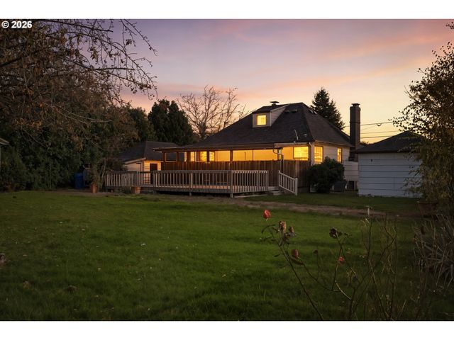 415 Se 94TH Ave, Portland, OR 97216