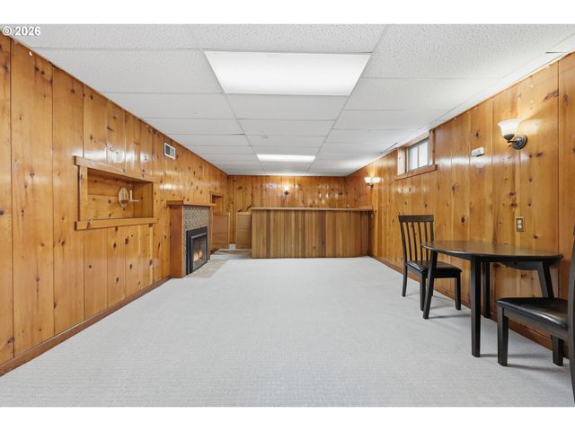 415 Se 94TH Ave, Portland, OR 97216