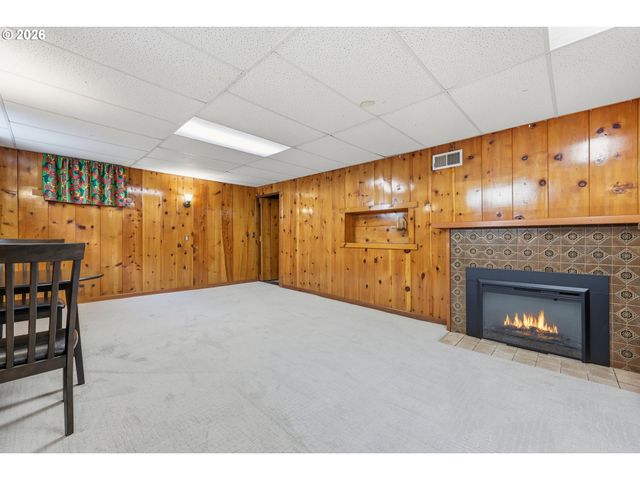 415 Se 94TH Ave, Portland, OR 97216