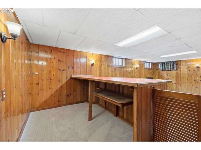 415 Se 94TH Ave, Portland, OR 97216