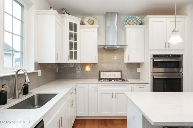 152 Edenton Drive, Barnegat, NJ 08005