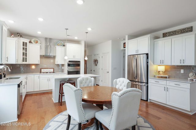 152 Edenton Drive, Barnegat, NJ 08005