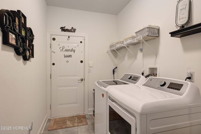 152 Edenton Drive, Barnegat, NJ 08005