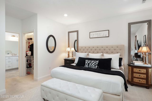 152 Edenton Drive, Barnegat, NJ 08005