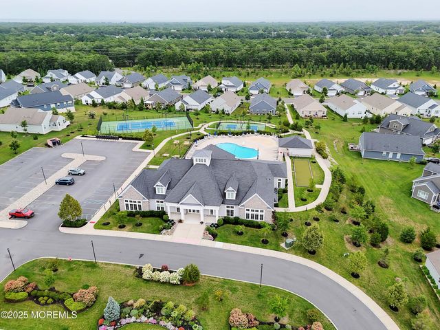 152 Edenton Drive, Barnegat, NJ 08005