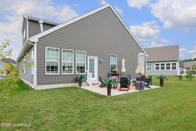 152 Edenton Drive, Barnegat, NJ 08005