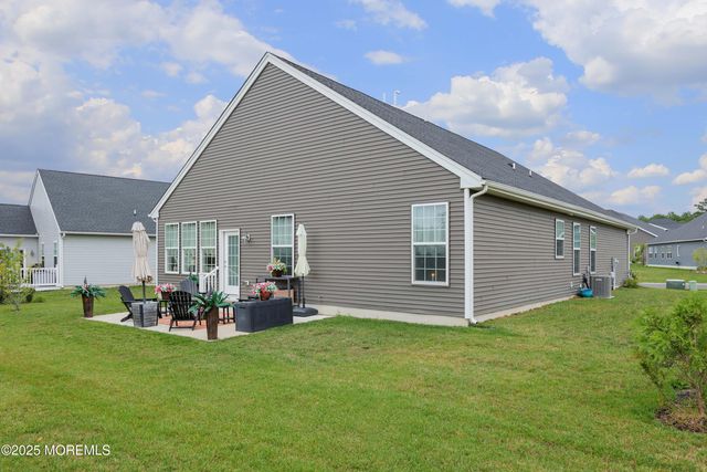 152 Edenton Drive, Barnegat, NJ 08005