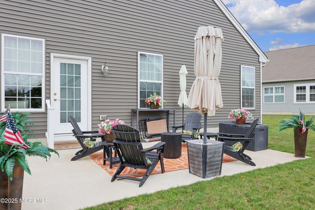 152 Edenton Drive, Barnegat, NJ 08005