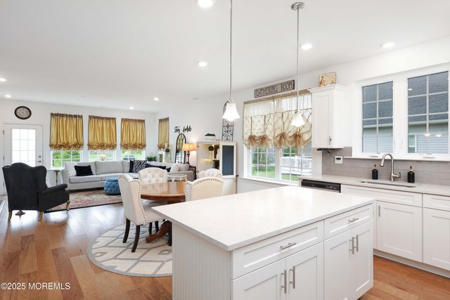 152 Edenton Drive, Barnegat, NJ 08005