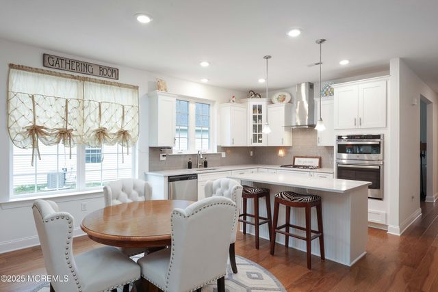 152 Edenton Drive, Barnegat, NJ 08005