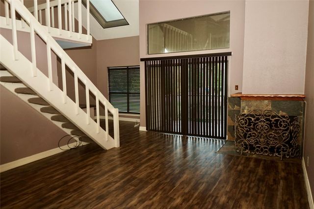 8275 Sands Point Drive 176, Houston, TX 77036