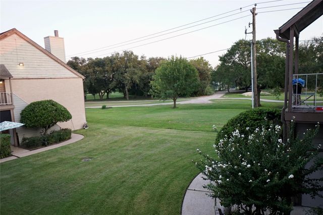 8275 Sands Point Drive 176, Houston, TX 77036