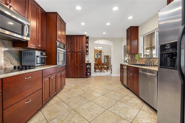 30176 Windward, Canyon Lake, CA 92587