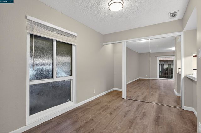 5492 Roundtree Dr A, Concord, CA 94521