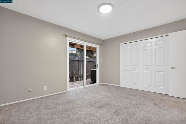 5492 Roundtree Dr A, Concord, CA 94521