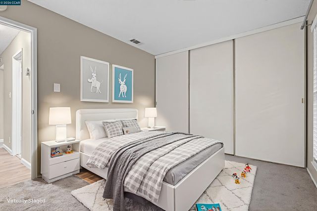 5492 Roundtree Dr A, Concord, CA 94521