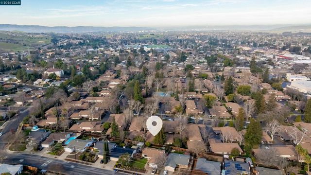 5492 Roundtree Dr A, Concord, CA 94521