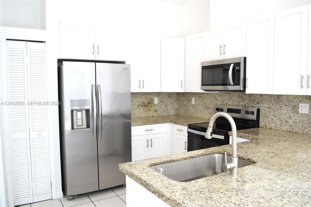 8328 SW 163rd Avenue, Miami, FL 33193