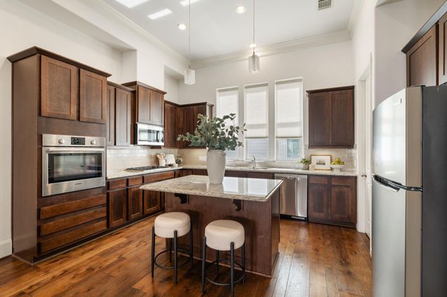 2960 Rusk Street, Houston, TX 77003