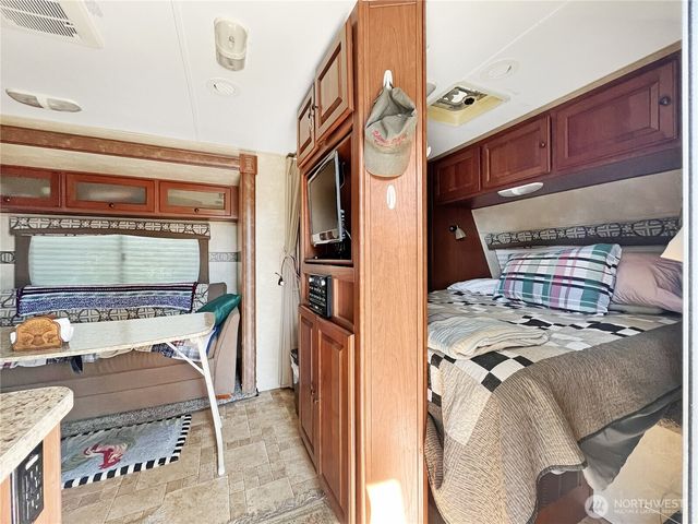 28010 Vernon Avenue, Ocean Park, WA 98640