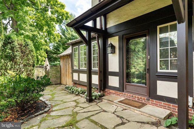 1435 ORCHARD WAY, Bryn Mawr, PA 19010