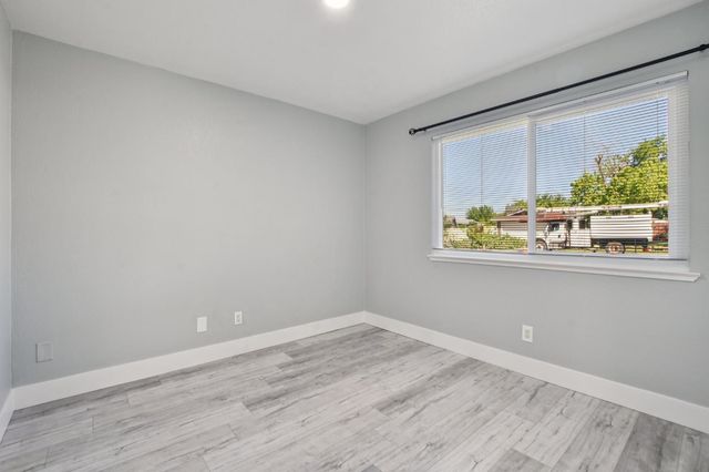 8206 Summerplace Dr, Citrus Heights, CA 95621