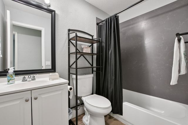 8206 Summerplace Dr, Citrus Heights, CA 95621