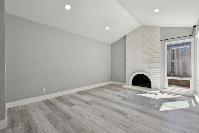 8206 Summerplace Dr, Citrus Heights, CA 95621