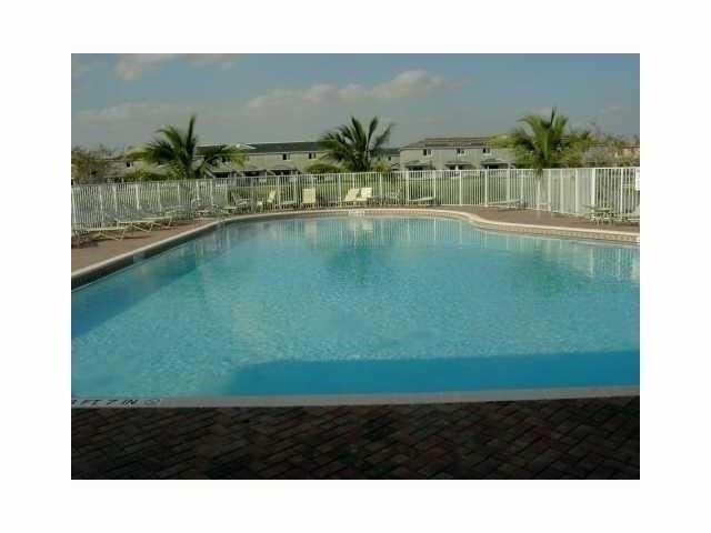 5754 HAMPTON HILLS Boulevard 5754, Tamarac, FL 33321