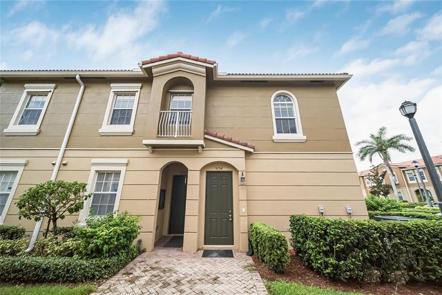 5754 HAMPTON HILLS Boulevard 5754, Tamarac, FL 33321
